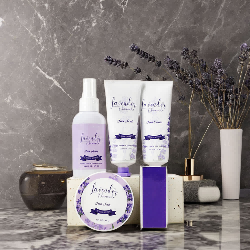 Včelové továrne uvádzajú na trh „Cream Cream and Foot Care“ - pomocou profesionálnej sily na ochranu pokožky všetkých častí tela.